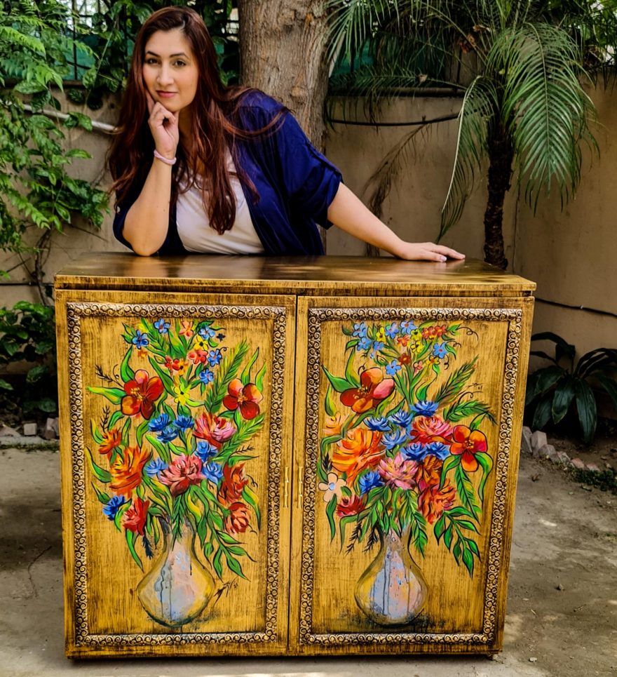 03-Vase-of-love-Hand-Painted-Credenza-Cabinet-Designer-Furniture-Home-Decor-Kitchenware